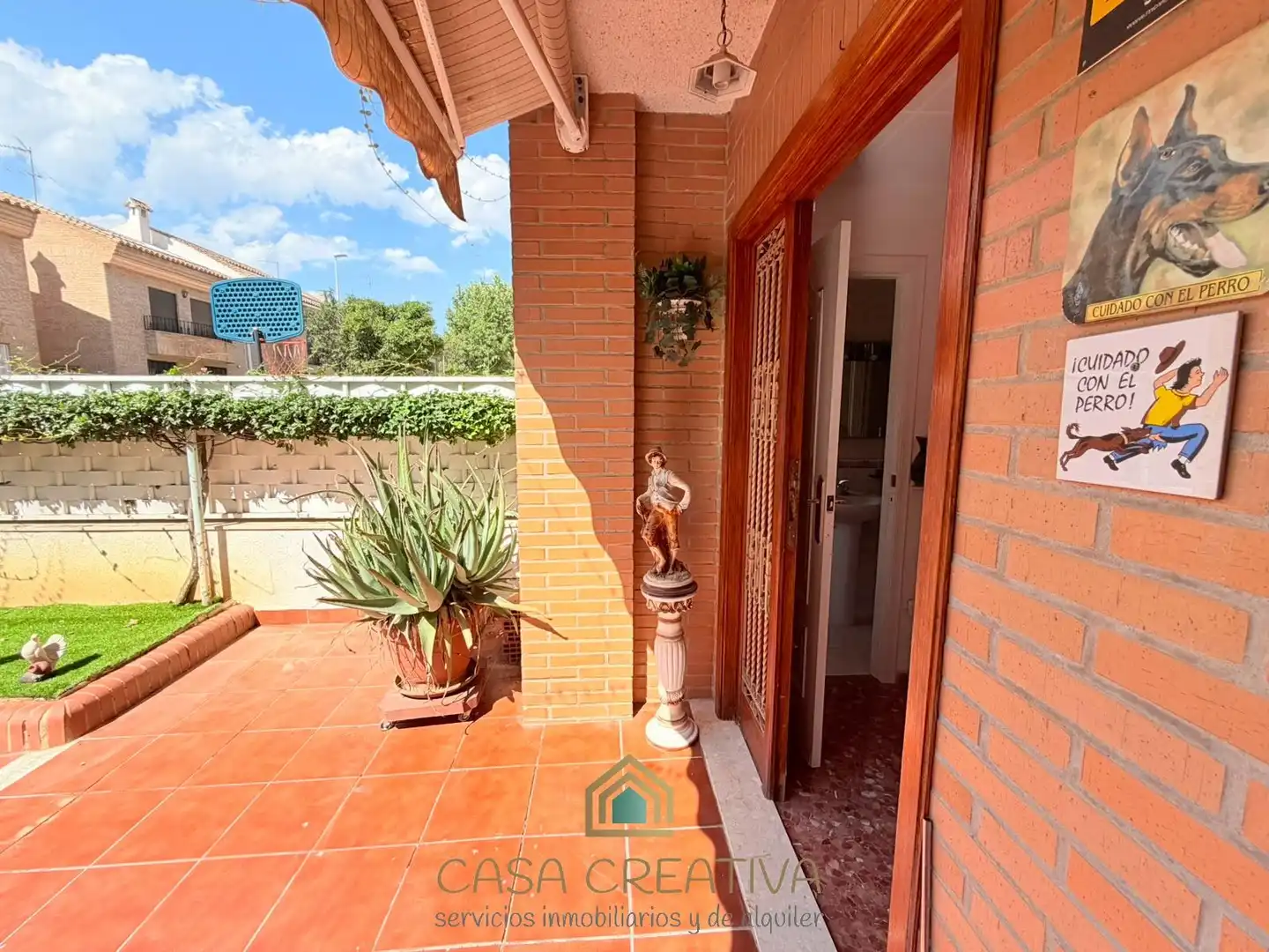 Vista exterior de Casa adosada en venta en Picanya con Jardín privado, Terraza y Trastero