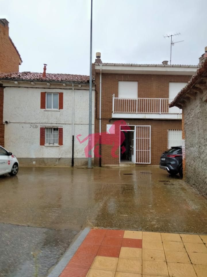 Casa o xalet en venda a Colegio, Oteruelo