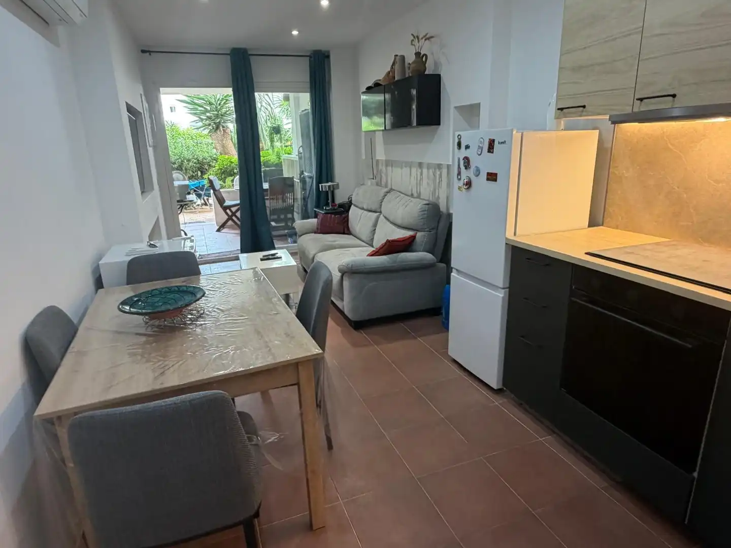 Appartement compact avec piscine à vendre à PORT JOAN 2
