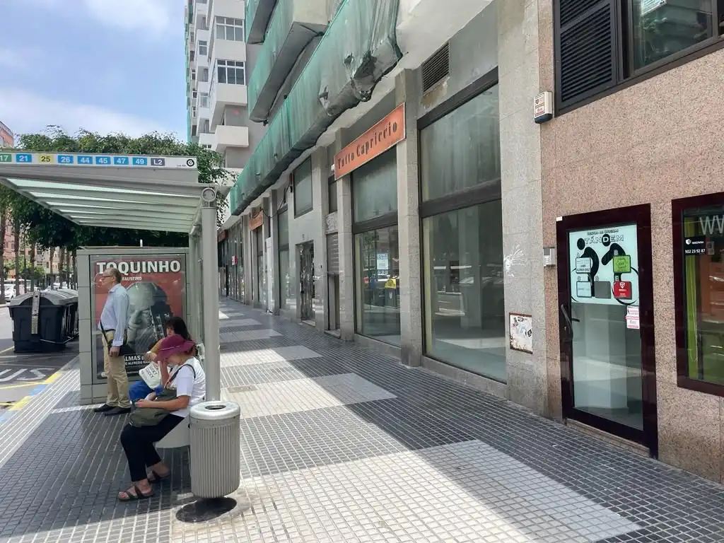 Gewerbefläche zur Miete in Avenida José Mesa y López, imagen 8