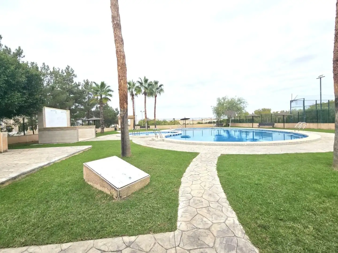 Piscina de Casa o chalet en venta en Orihuela con Aire acondicionado, Terraza y Trastero