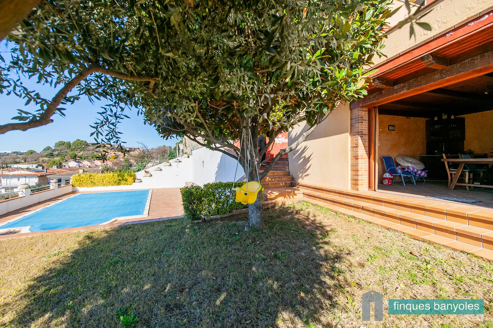 Garden of Houses for sale in Banyoles  with Air Conditioner, Heating and Private garden