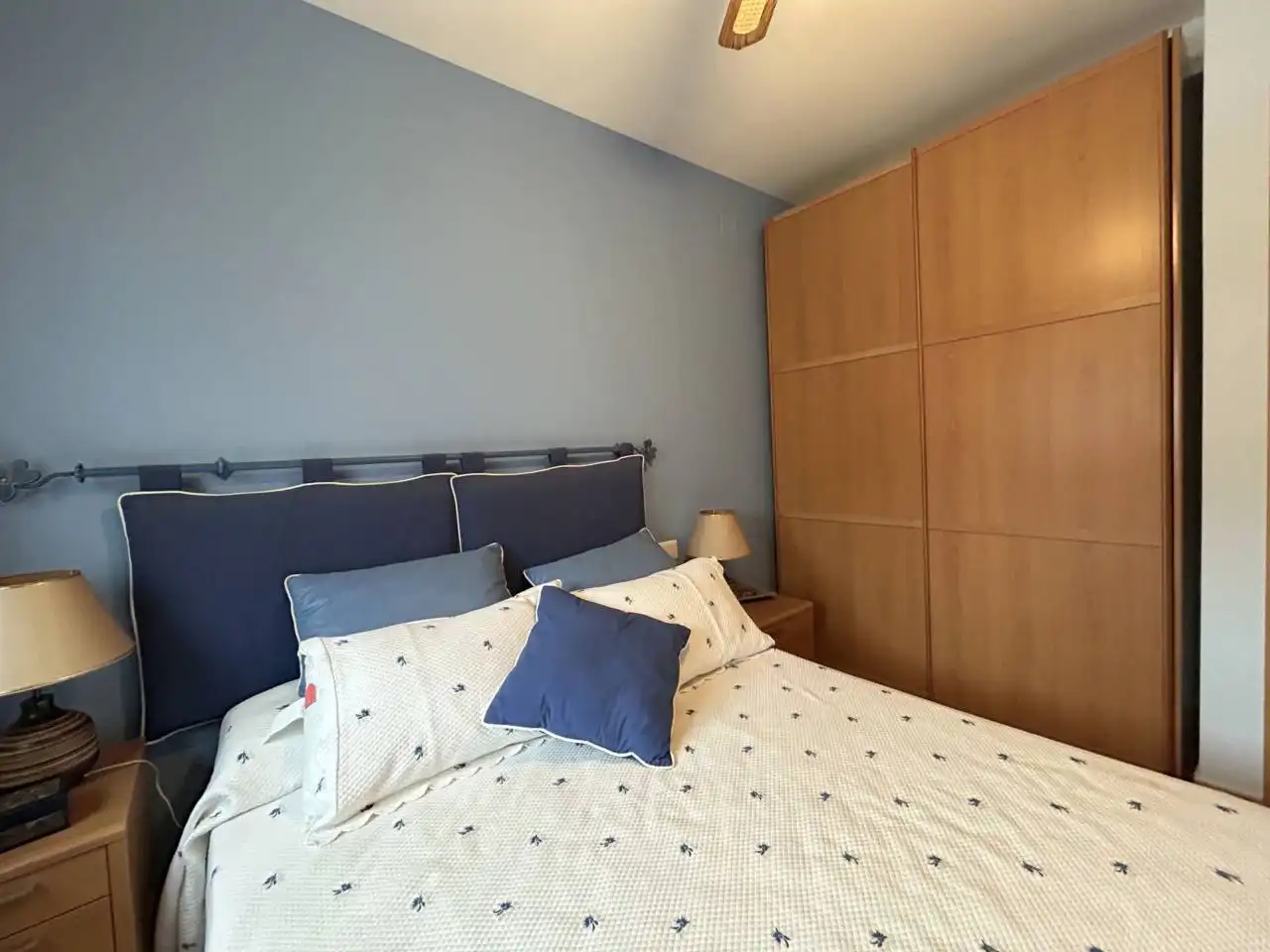 Dormitori de Casa o xalet en venda en Cubelles amb Terrassa i Piscina comunitària