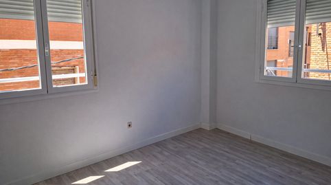 Foto 2 de Piso en venta en Calle del Pico Cejo, Numancia, Madrid Capital