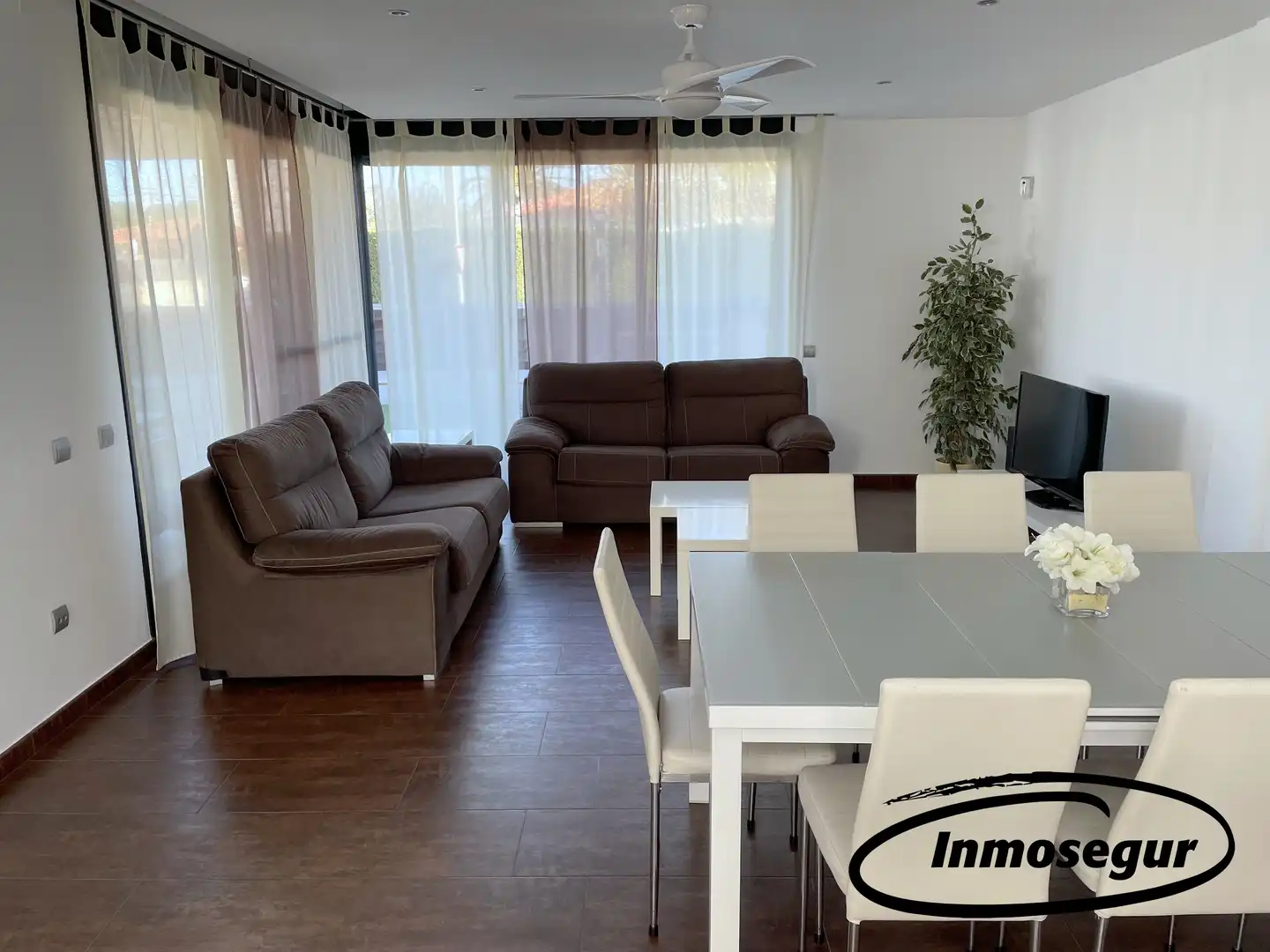 Sala d'estar de Casa o xalet en venda en Cambrils amb Aire condicionat, Calefacció i Jardí privat
