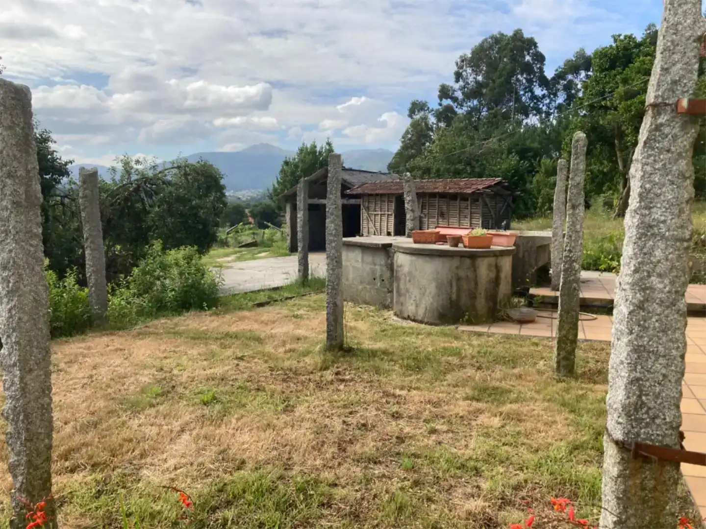 Vista exterior de Planta baja en venta en Tomiño con Jardín privado, Trastero y Amueblado
