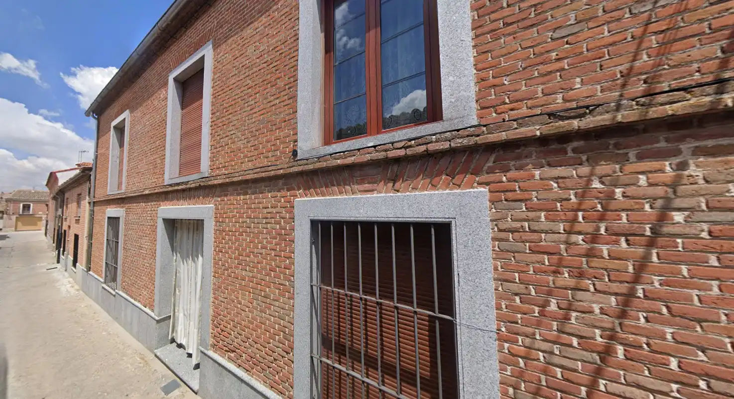 Außenansicht von Wohnung zum Verkauf in Madrigal de las Altas Torres
