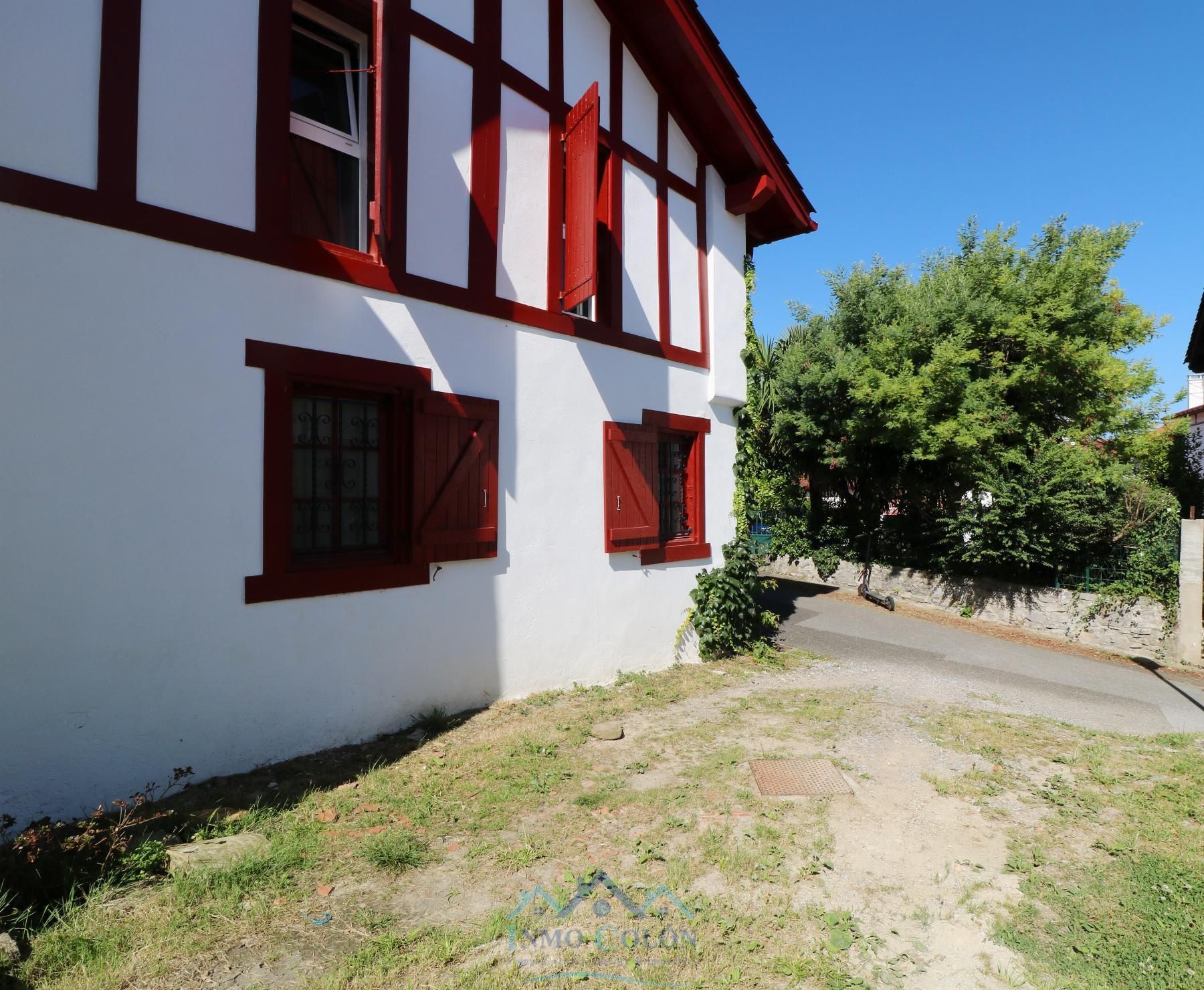 Exterior view of House or chalet for sale in Hendaye  with Heating, Terrace and Storage room