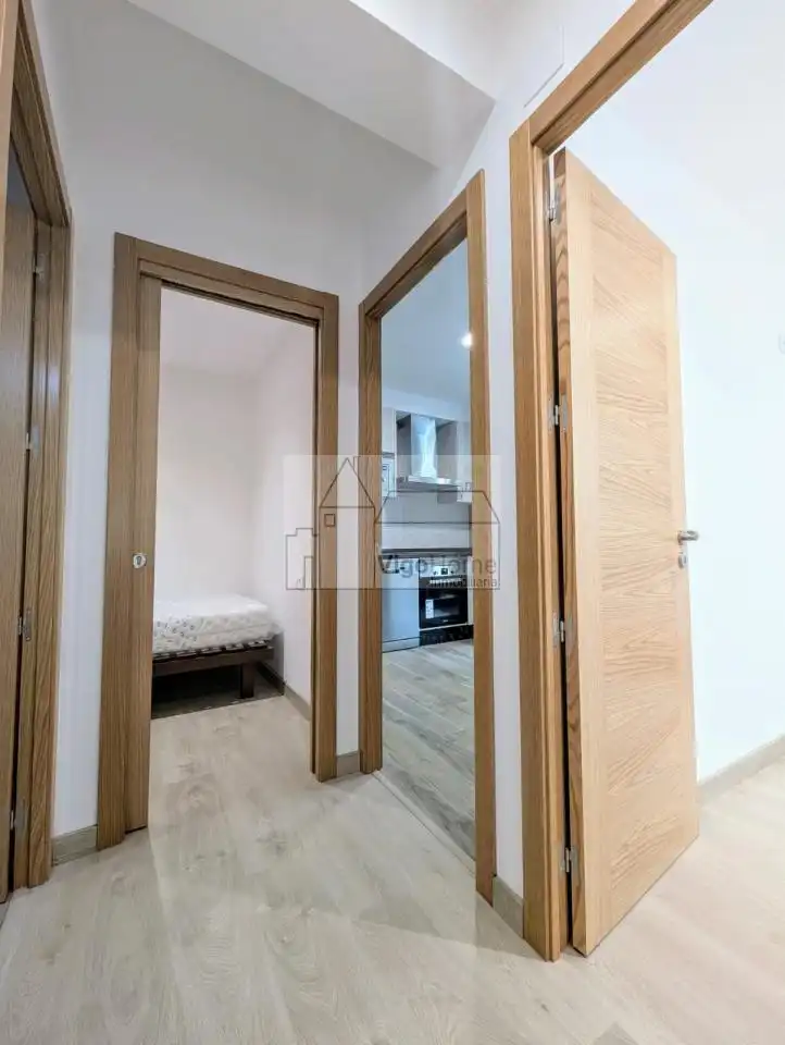 Piso de alquiler en Vigo  con Calefacción, Terraza y Amueblado