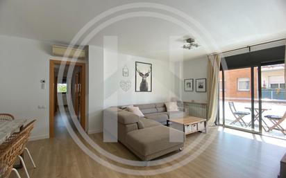 Living room of Flat for sale in Cardedeu  with Air Conditioner and Balcony