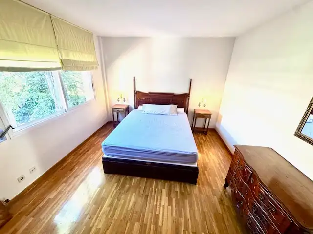 Dormitori de Casa adosada en venda en Sant Cugat del Vallès amb Aire condicionat, Calefacció i Jardí privat