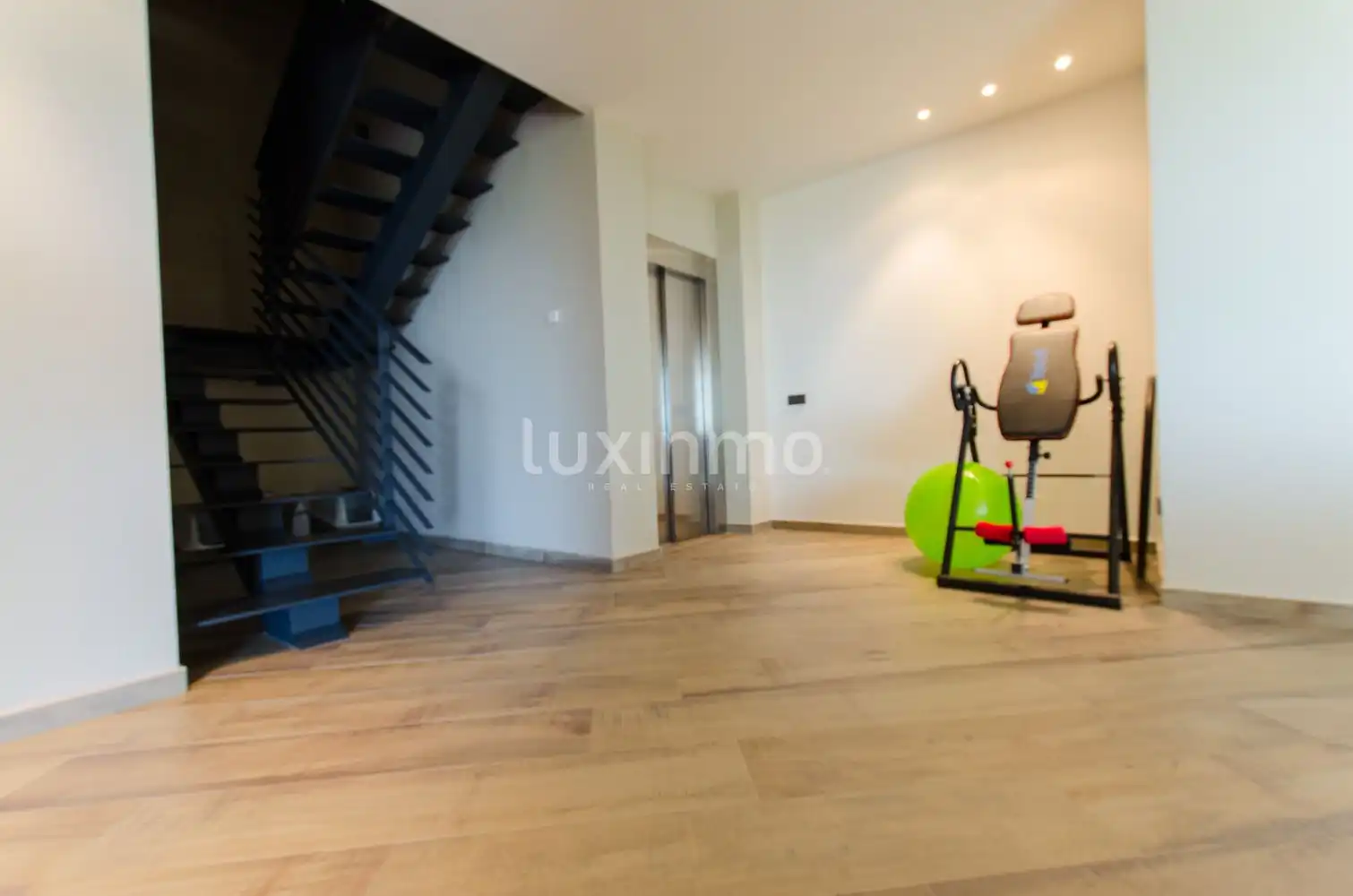Haus oder Chalet zum Verkauf in Altea mit Klimaanlage, Heizung und Privatgarten