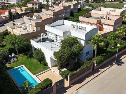 Vista exterior de Casa o xalet de lloguer en Campos amb Aire condicionat, Terrassa i Piscina