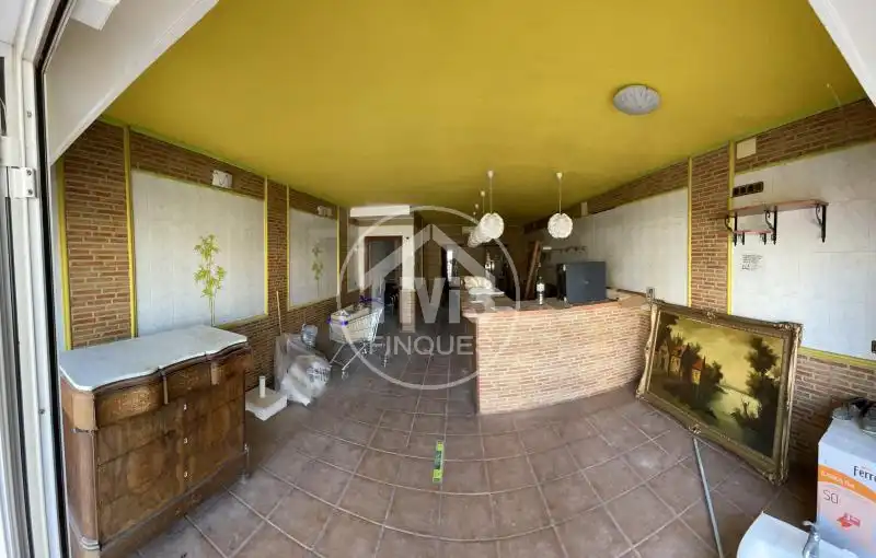 Local commercial à vendre à Avinguda de Barcelona