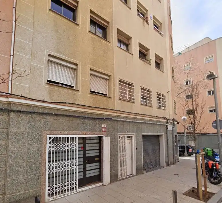 Vista exterior de Casa o xalet en venda en Barcelona