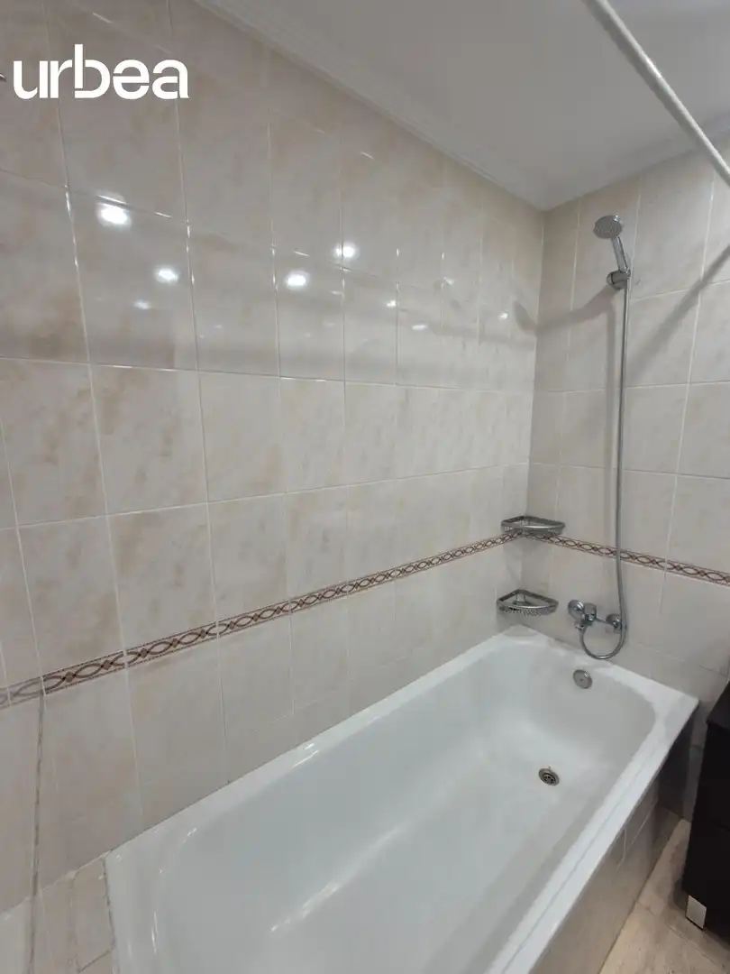 Baño de Piso de alquiler en Málaga con Calefacción, Amueblado y Balcón
