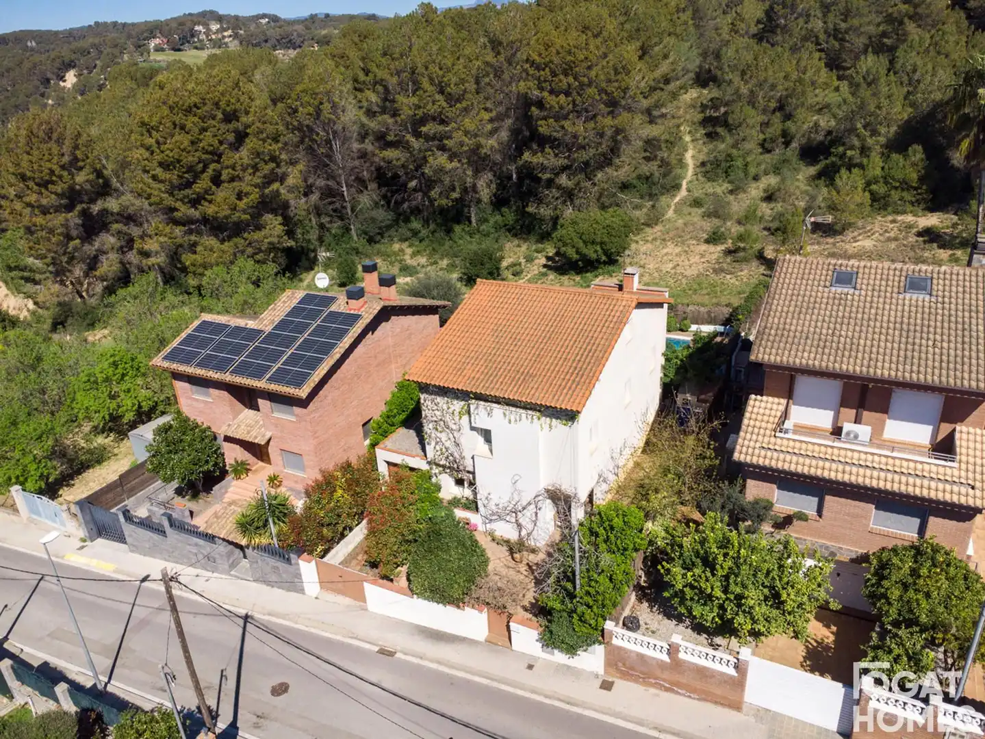 Vista exterior de Casa o xalet en venda en Rubí amb Calefacció, Terrassa i Traster