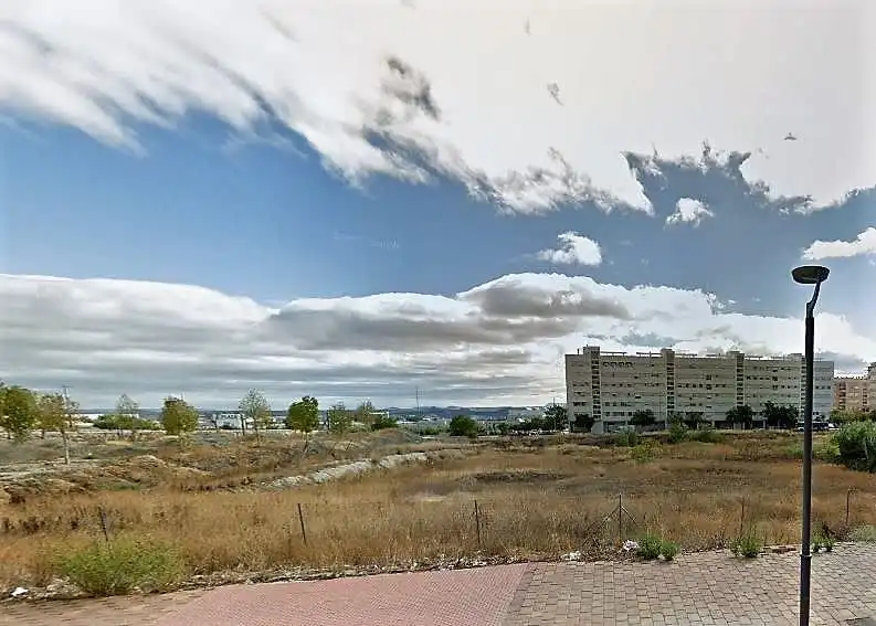 Terreni e lotti in vendita a Renfe - Bulevar 1ª y 2ª Fase, imagen 4