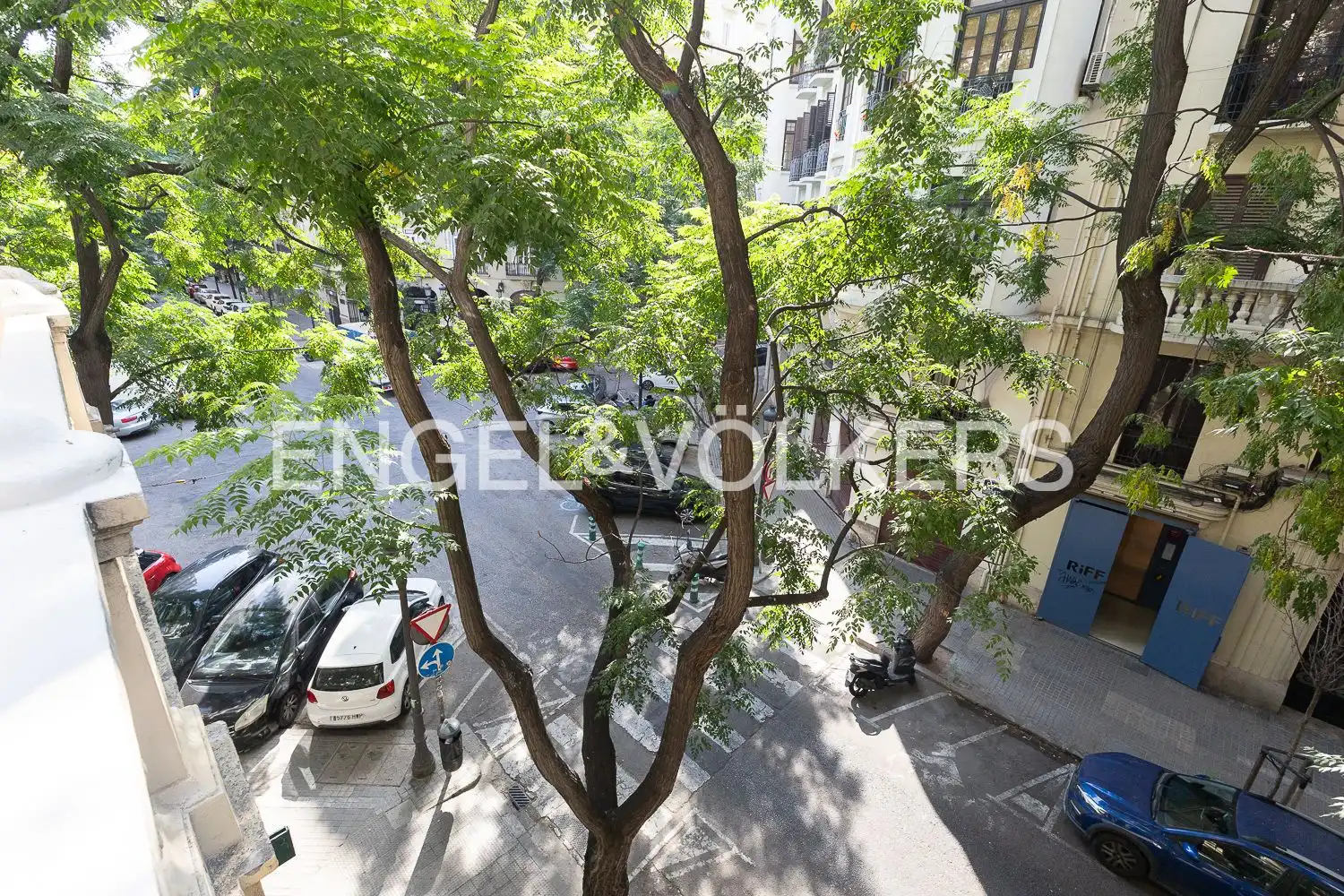 Exterior view of Flat for rent in Valencia  with Air Conditioner, Heating and Parquet flooring