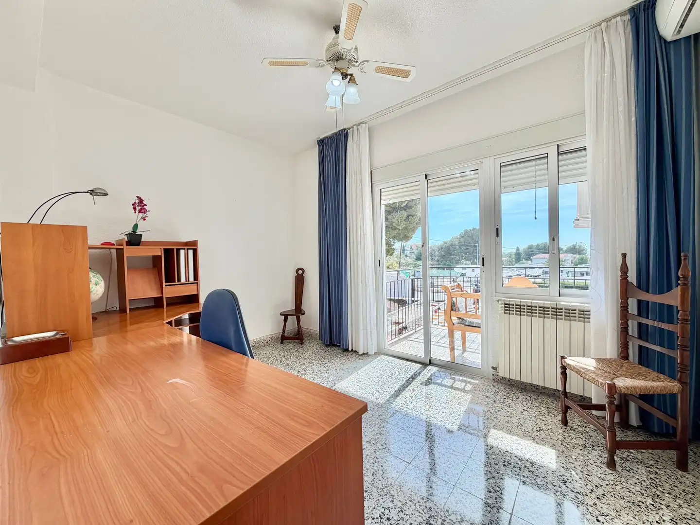 Bedroom of Houses for sale in El Campello  with Swimming Pool