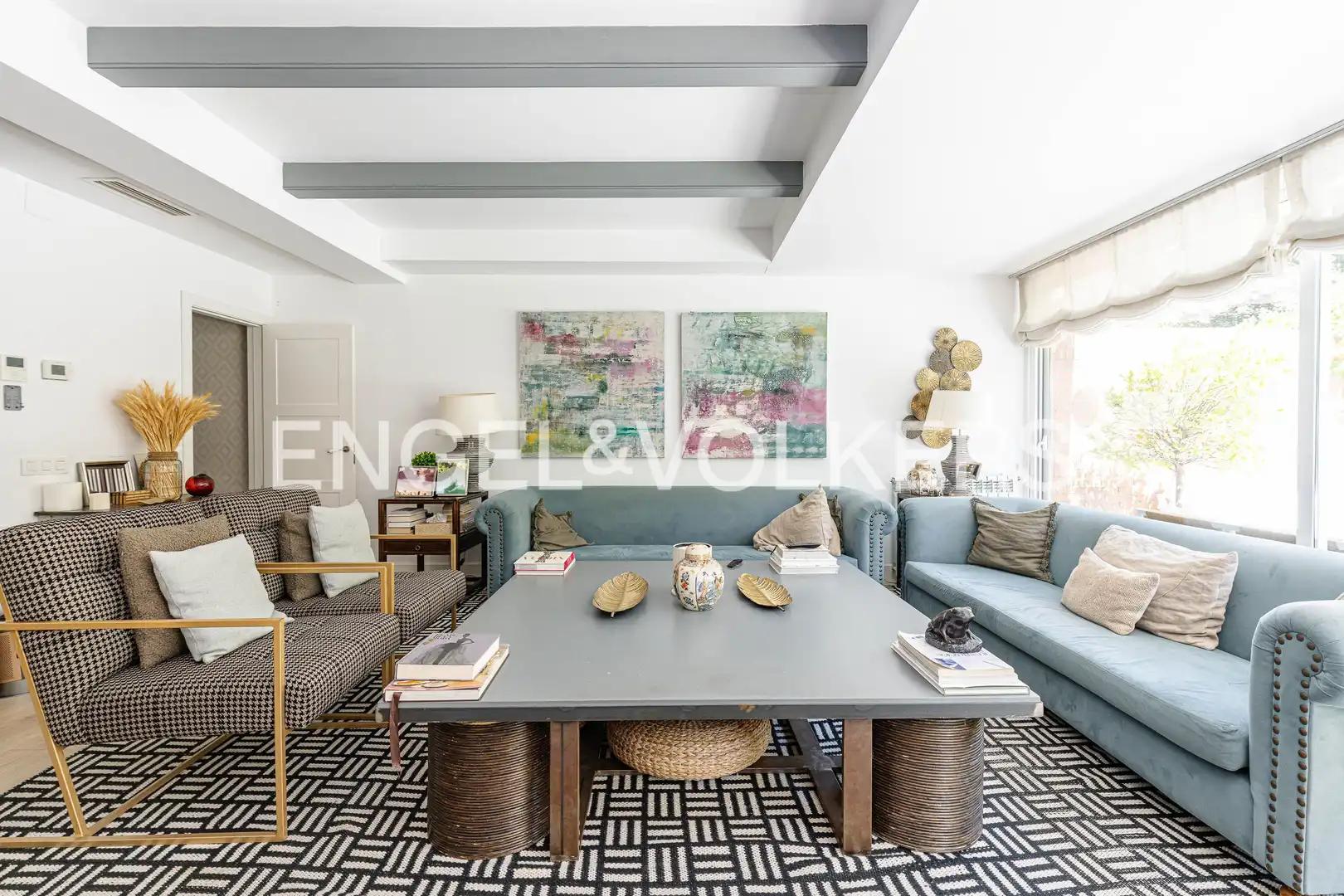 Sala de estar de Casa adosada en venta en Madrid con Aire acondicionado, Calefacción y Jardín privado