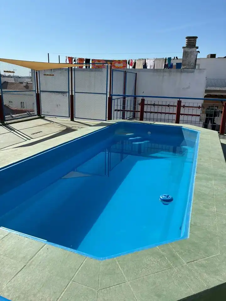 Ground floor with pool to rent in Casco Antiguo, imagen 3