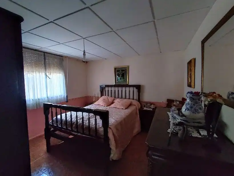 Dormitori de Finca rústica en venda en Tobarra amb Jardí privat, Terrassa i Traster