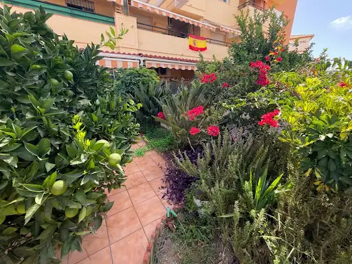 Jardí de Planta baixa en venda en Vélez-Málaga amb Aire condicionat, Calefacció i Jardí privat