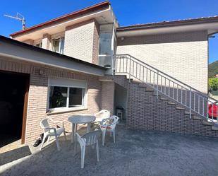 Vista exterior de Casa o xalet en venda en Noja amb Terrassa