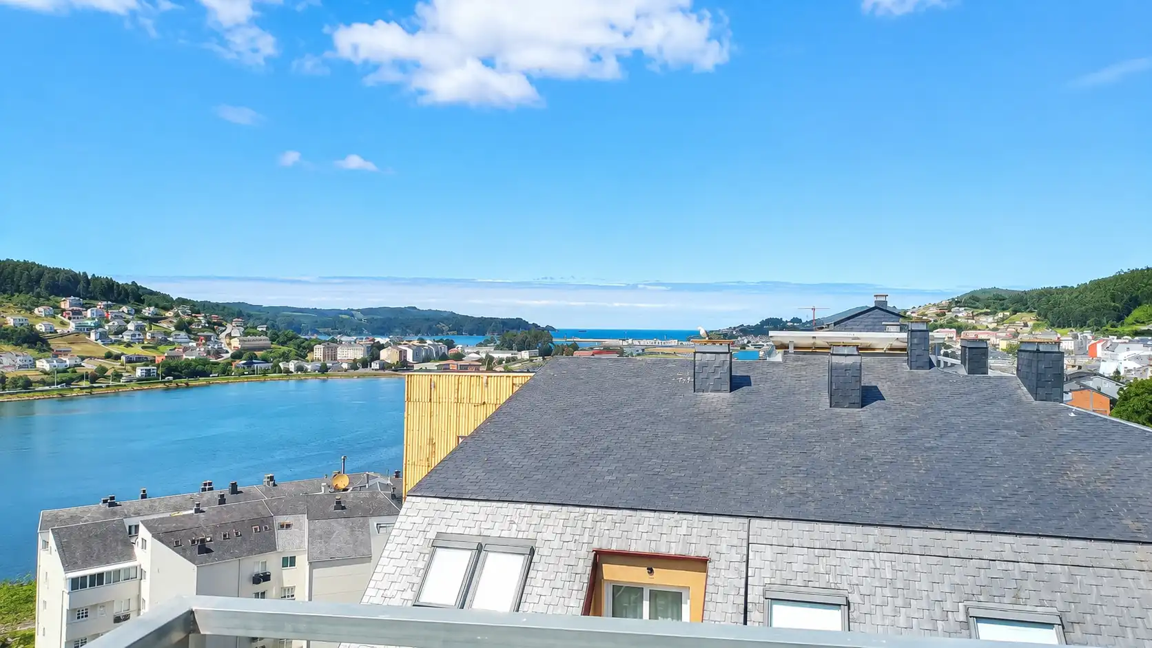 Terraza de Ático en venta en Viveiro con Calefacción, Terraza y Trastero