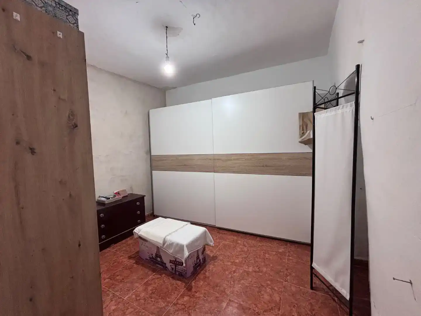 Dormitori de Casa adosada en venda en Arroyo de la Luz amb Aire condicionat, Jardí privat i Traster