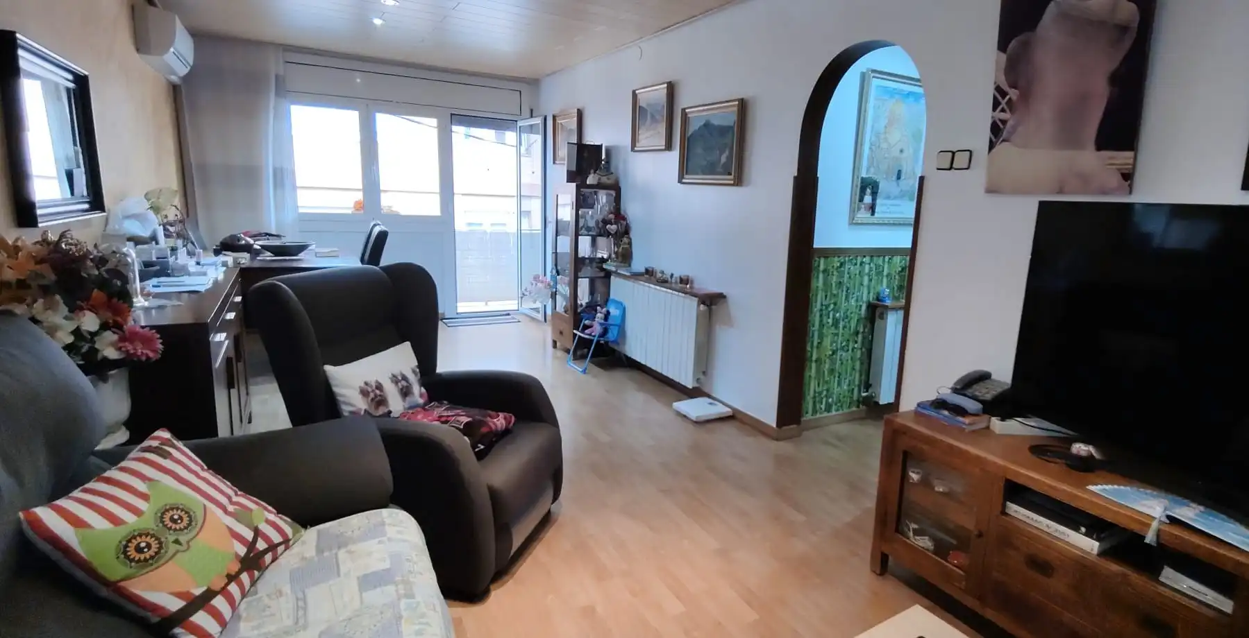Sala de estar de Piso en venta en Cervelló con Aire acondicionado, Calefacción y Parquet