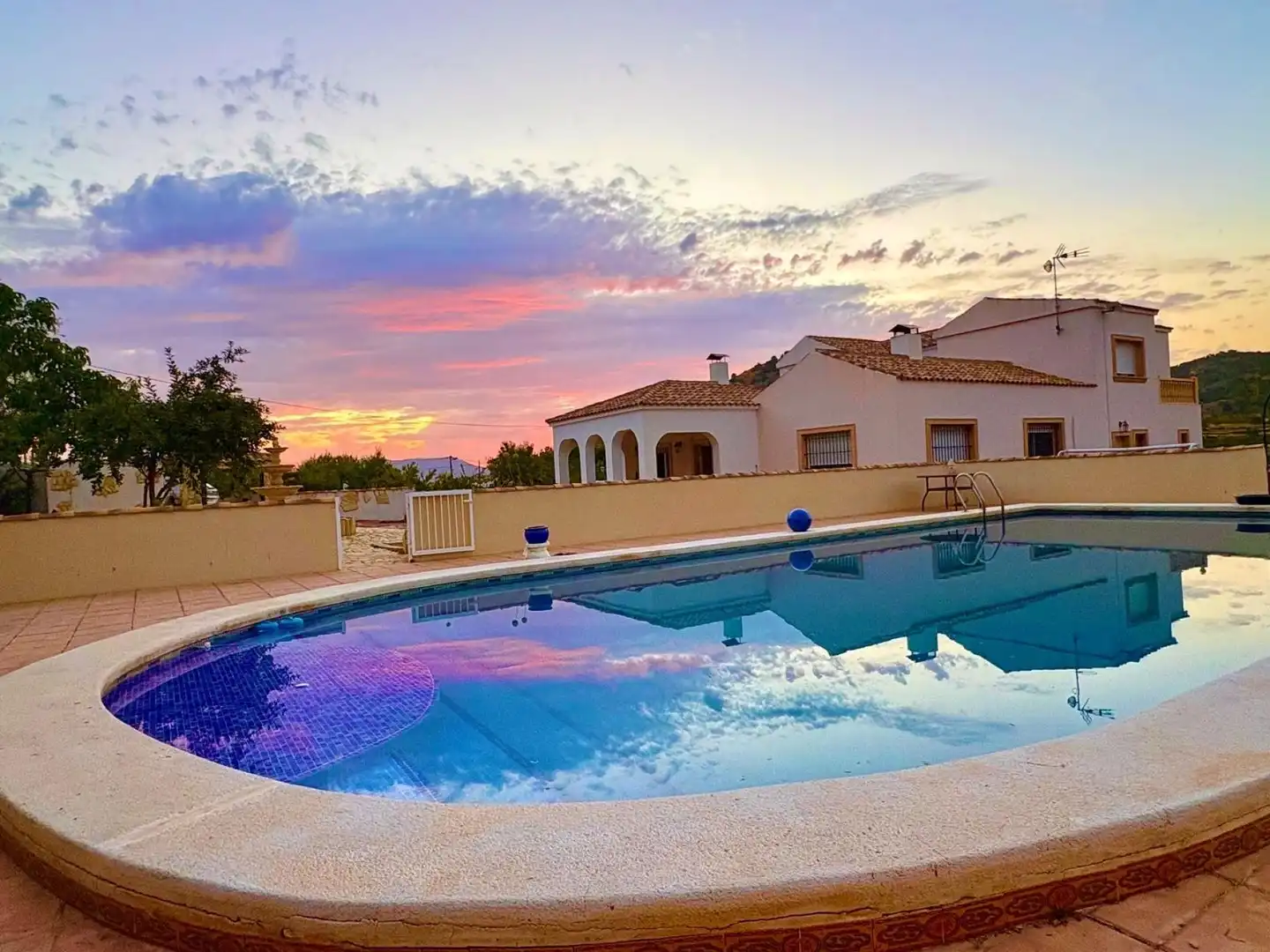 Casa en venda a El Pinós / Pinoso, imagen 2