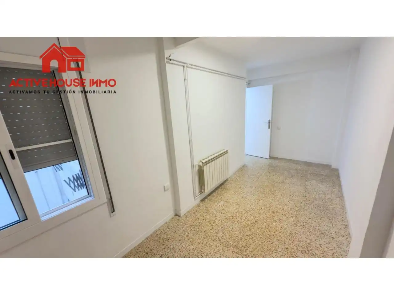 Wohnung zum Verkauf in La Ràpita mit Klimaanlage, Heizung und Terrasse