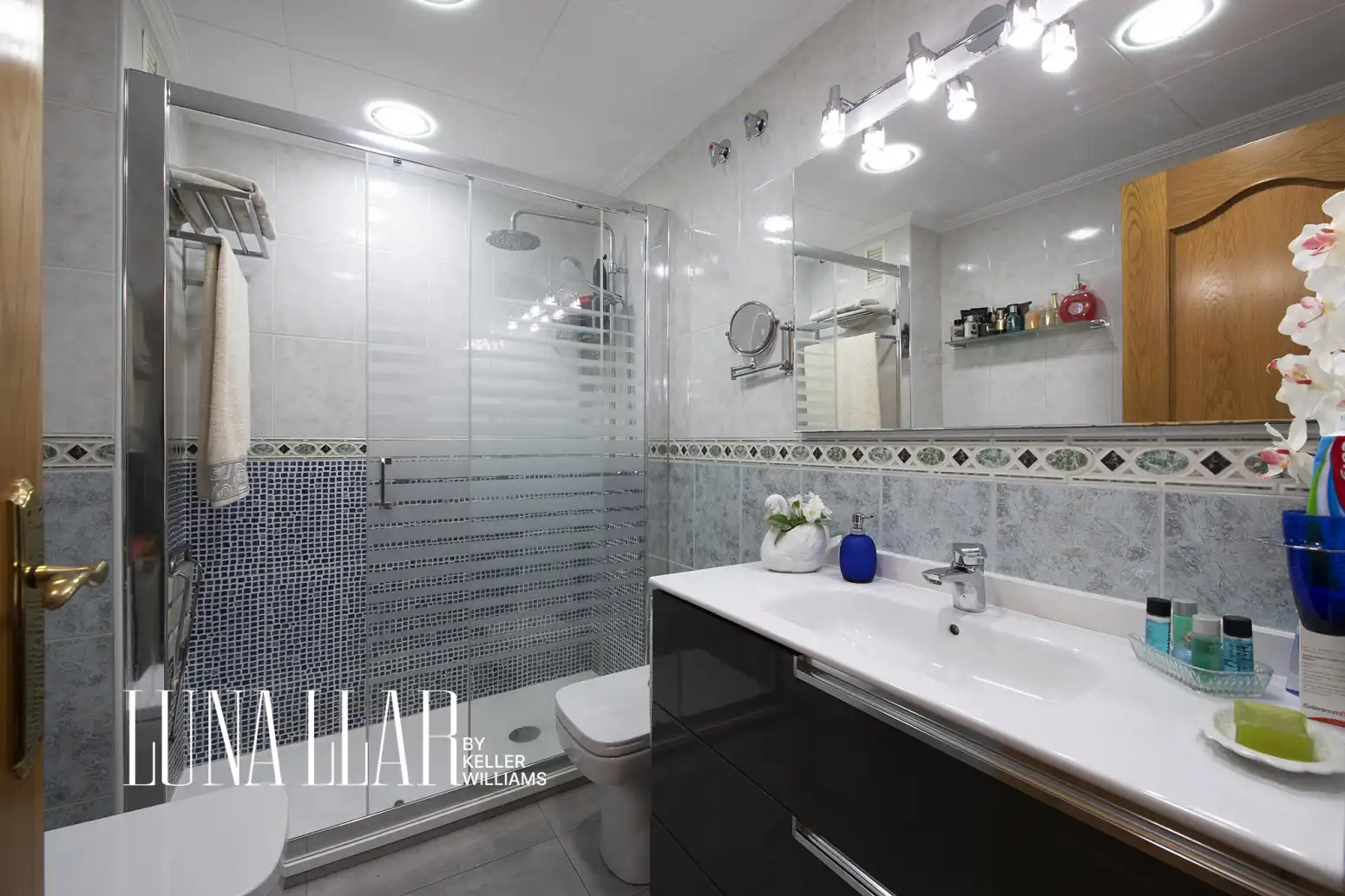 Baño de Ático en venta en Viladecans con Aire acondicionado, Calefacción y Terraza