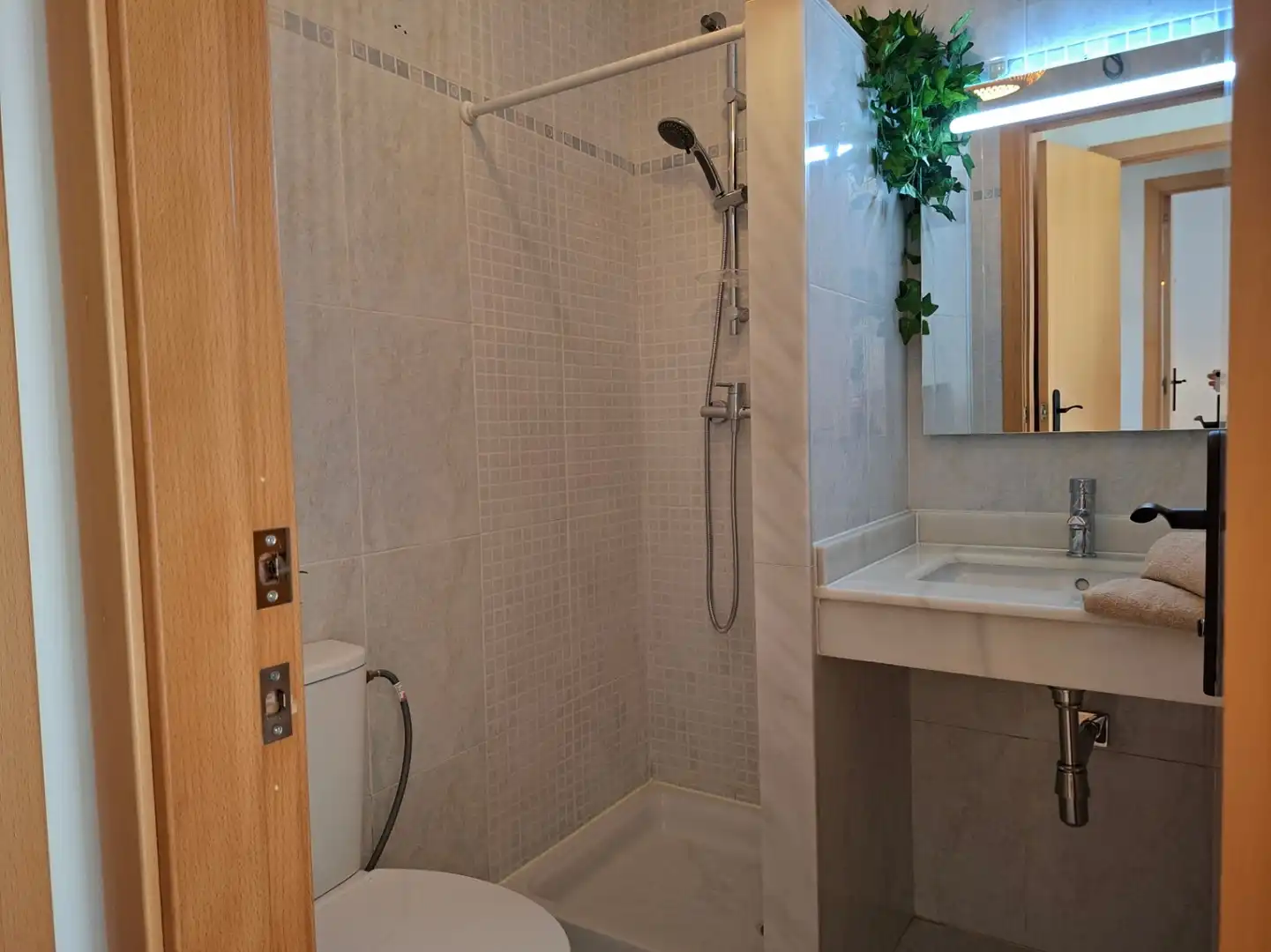 Badezimmer von Wohnungen zum Verkauf in Pedreguer mit Klimaanlage, Heizung und Privatgarten