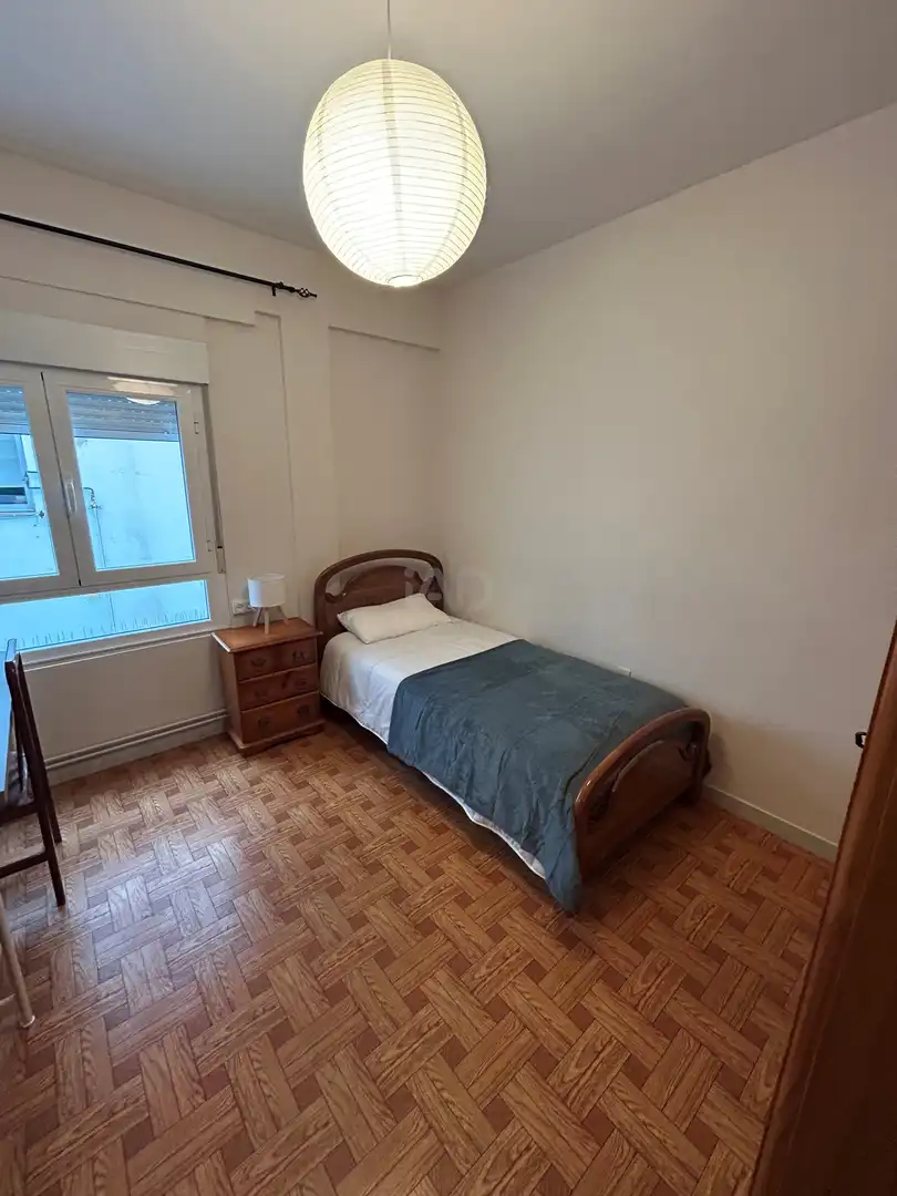 Bedroom of Flat for rent in León Capital   with Heating