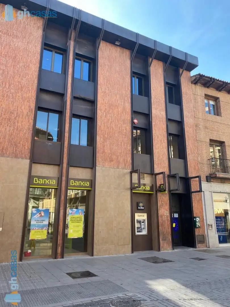 Gebäude zur Miete in Calle LIBREROS, Casco histórico