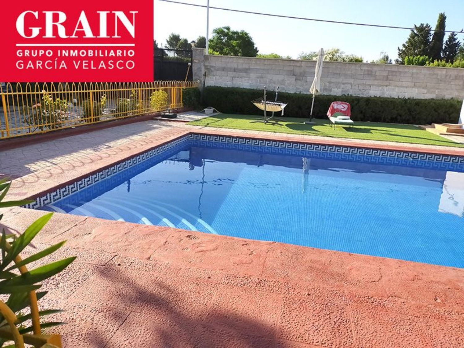 Swimming pool of Houses for sale in  Albacete Capital  with Heating, Private garden and Swimming Pool