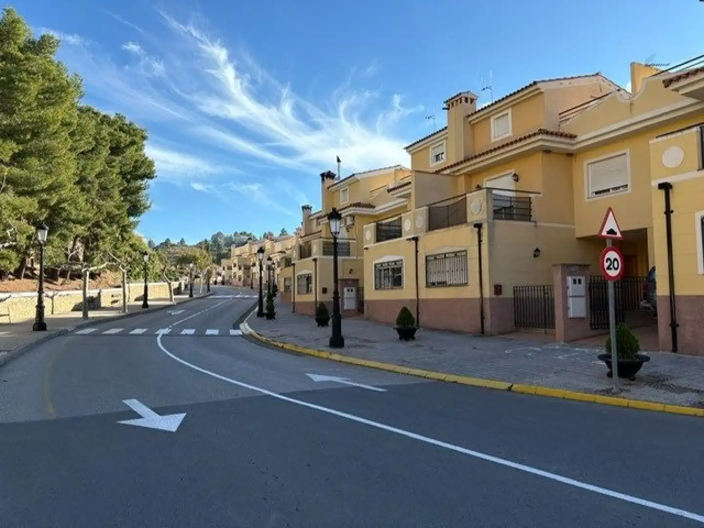 Vista exterior de Residencial en venta en Teresa de Cofrentes
