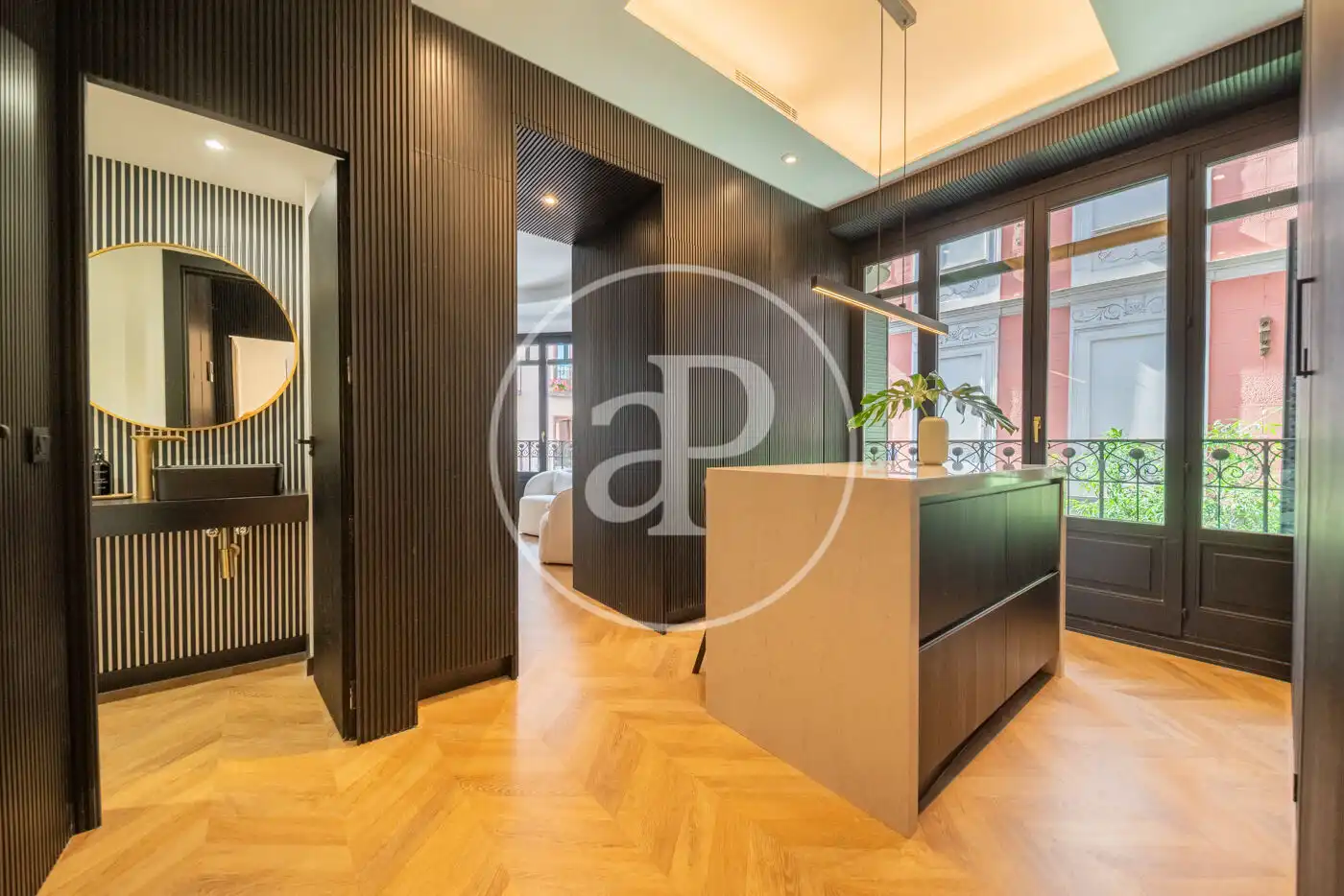 Flat for sale in Madrid  with Air Conditioner, Heating and Storage room