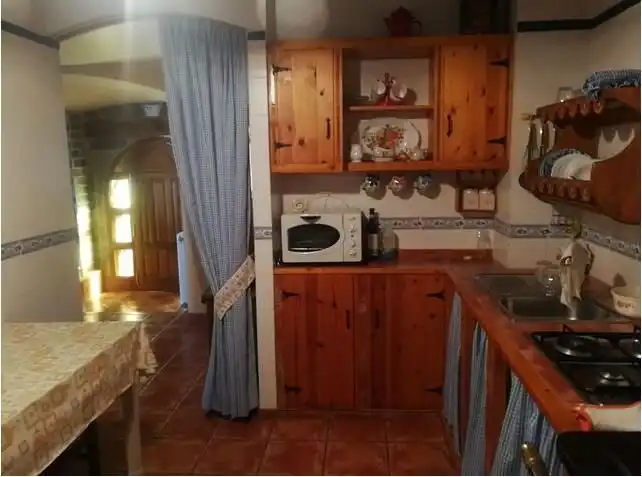 Cuina de Casa o xalet de lloguer en Undués de Lerda amb Calefacció, Parquet i Traster