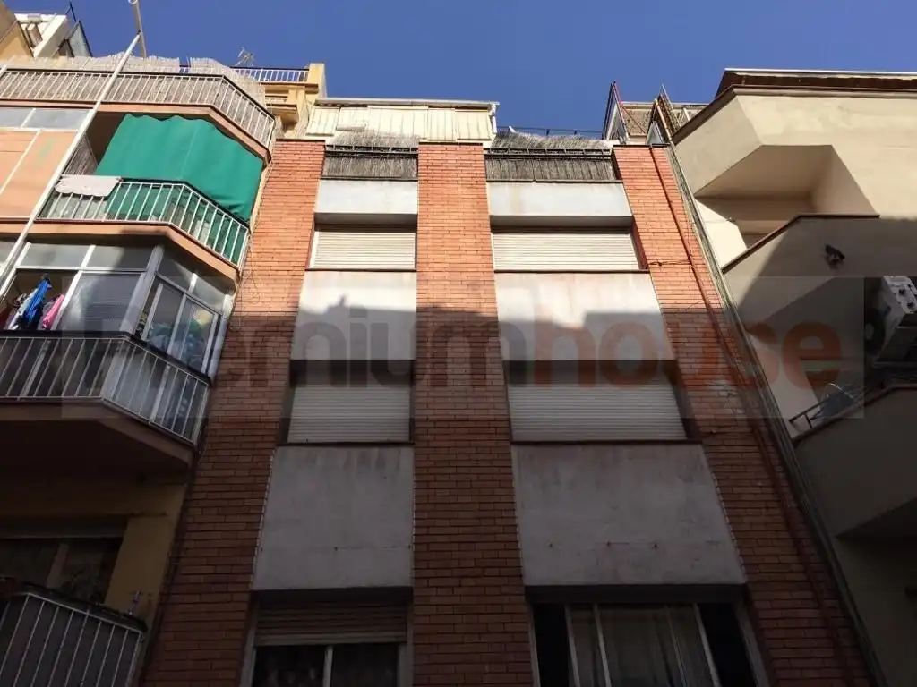 Local comercial en venda a Carrer del Pou