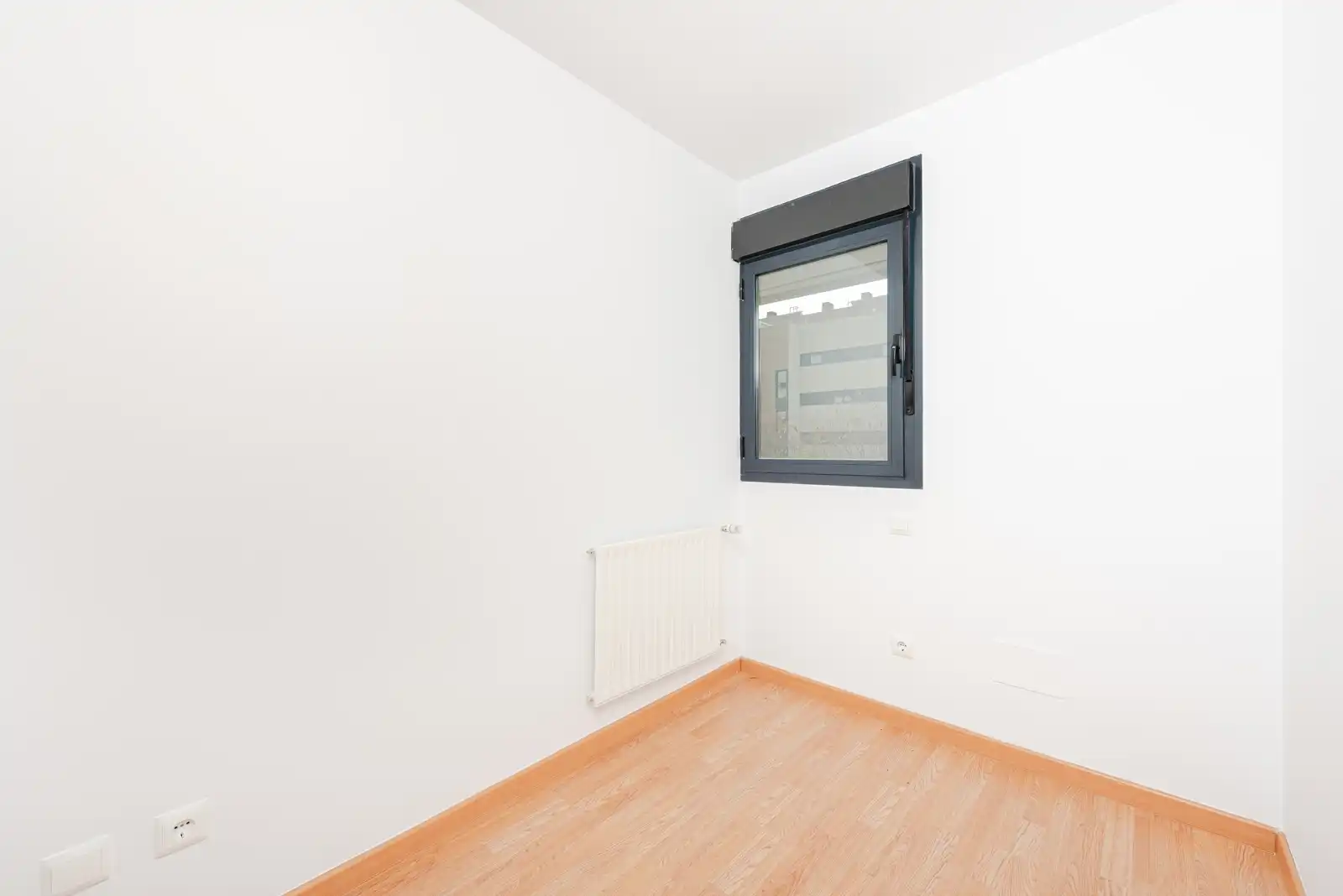 Bedroom of Flat for rent in Torrejón de Ardoz  with Parquet flooring, Terrace and Storage room