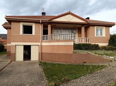 Maison à vendre à Villavega de Aguilar - CL REAL             Villavega