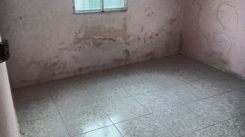 Foto 4 de Casa o xalet en venda a C/ Cuba, Arrayanes, Linares