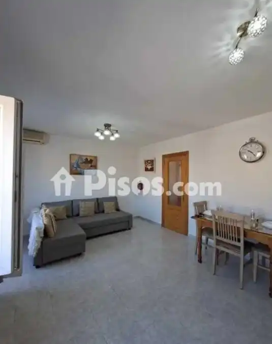 Sala de estar de Ático de alquiler en Almería con Amueblado