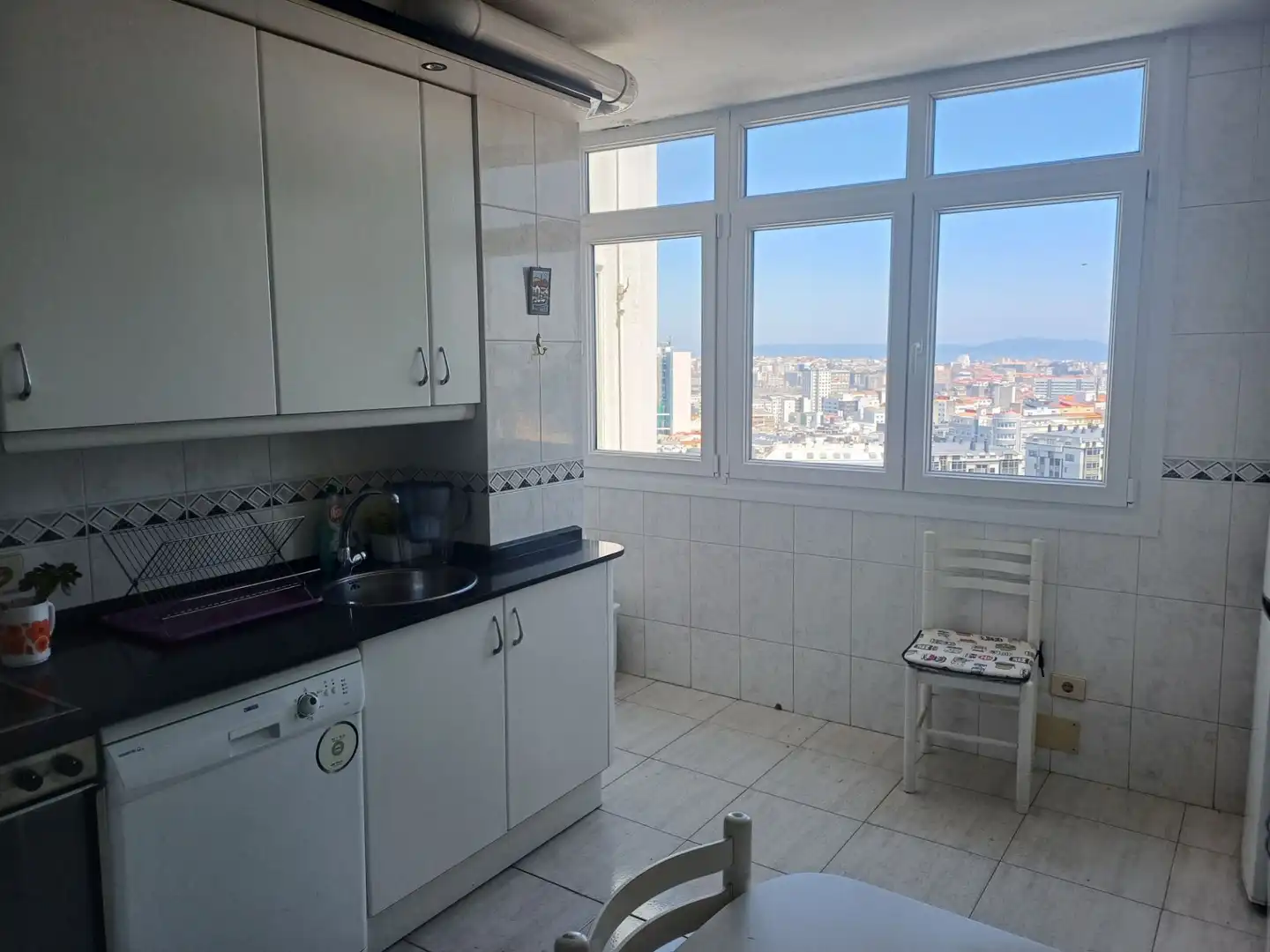 Kitchen of Flat for sale in A Coruña Capital   with Heating, Terrace and Storage room