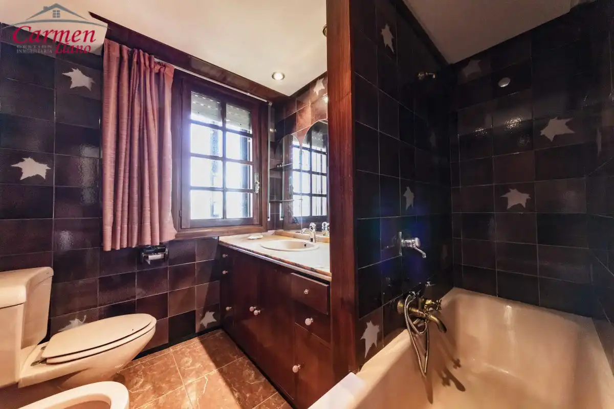 Baño de Casa o chalet en venta en Getxo  con Calefacción, Jardín privado y Terraza