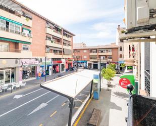 Vista exterior de Casa o xalet en venda en Maracena amb Aire condicionat, Terrassa i Balcó